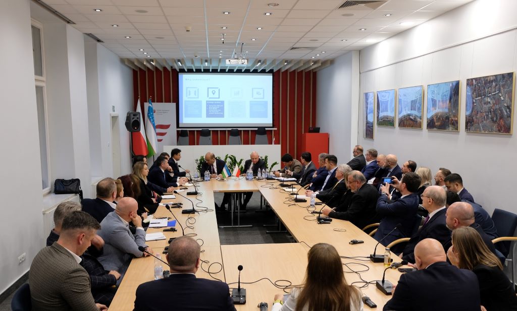 Polsko-uzbecki okrągły stół biznesowy w PAIH