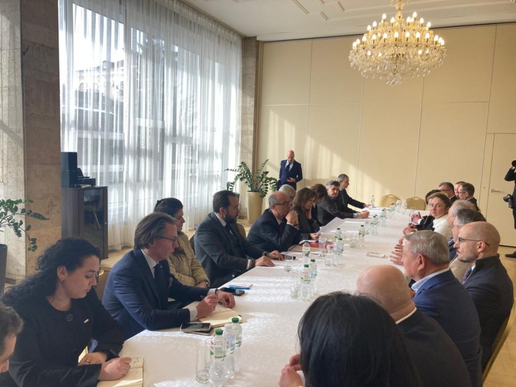 Polska jako hub wsparcia dla odbudowy Ukrainy - spotkanie w Ambasadzie RP w Kijowie