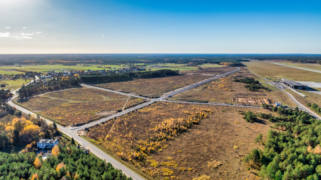 Uzbrojone tereny inwestycyjne przy Lotnisku Olsztyn-Mazury w Szymanach