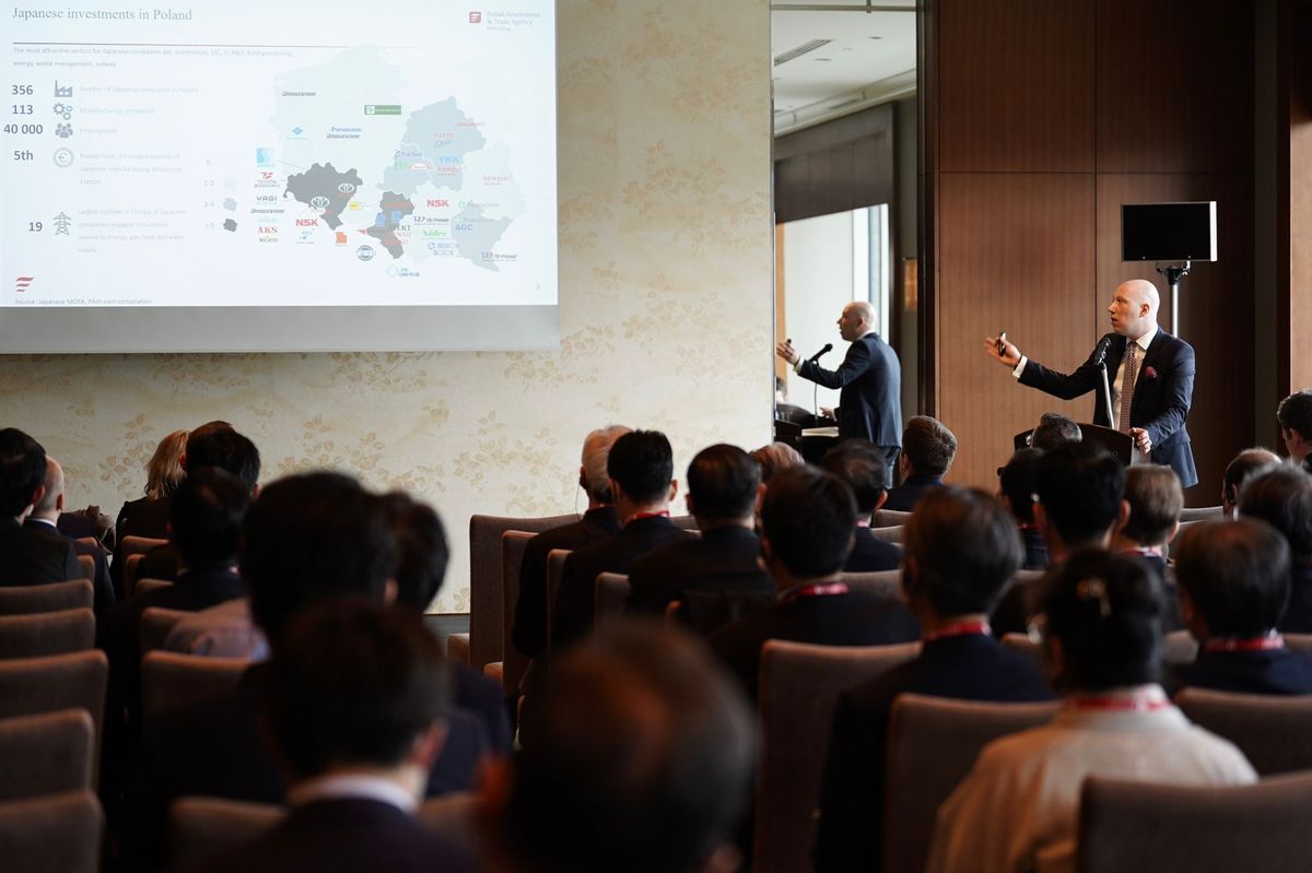 A joint visit to Japan by PAIH and MRiT